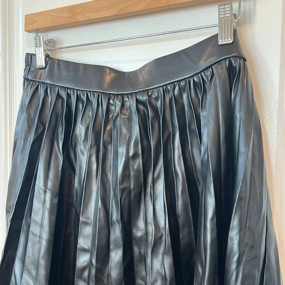 SINCERELY JULES Faux Leather Accordion Pleated Maxi Skirt - Picture 3 of 5